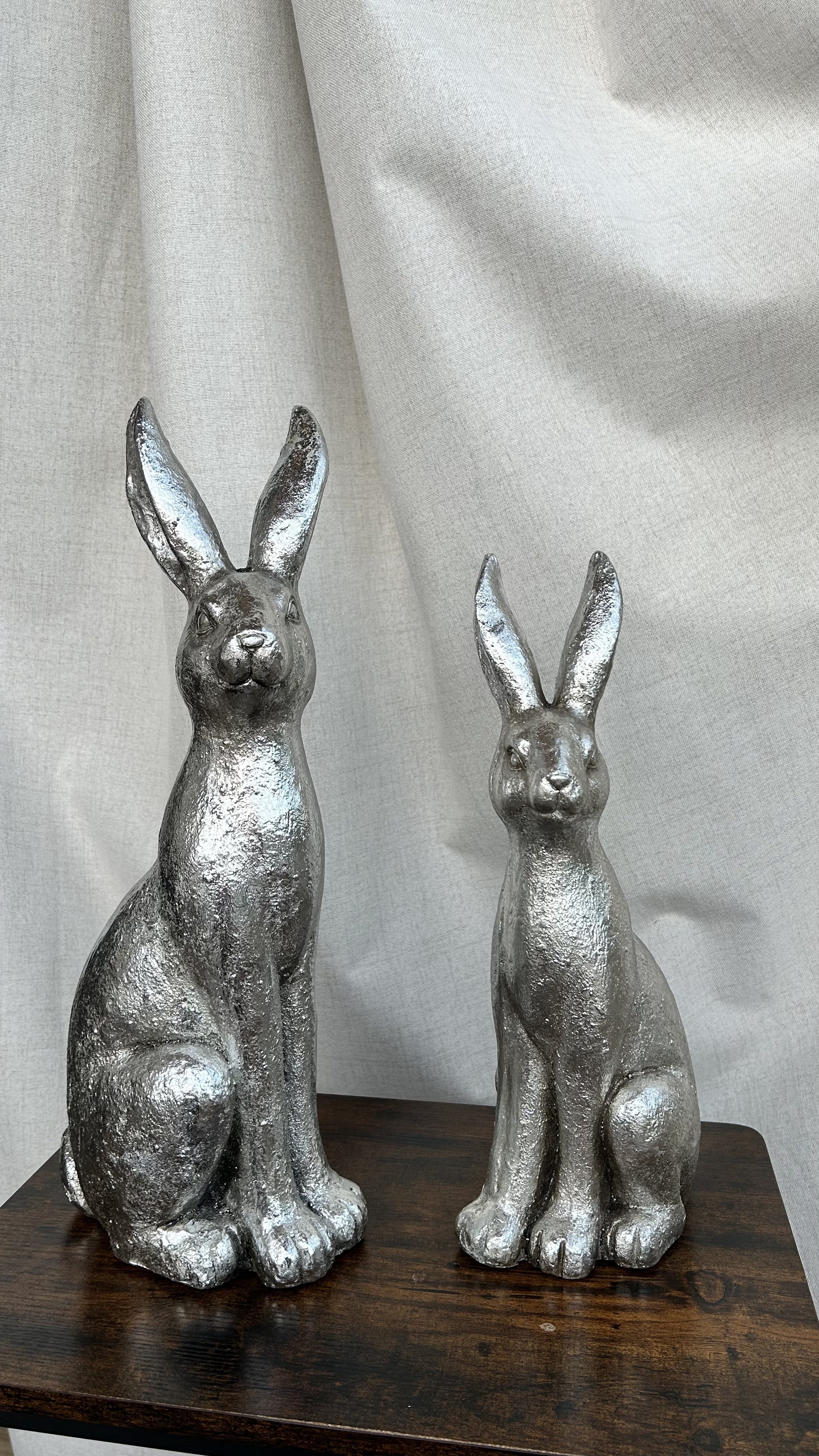 Resin Hase Egon groß 51,5 cm