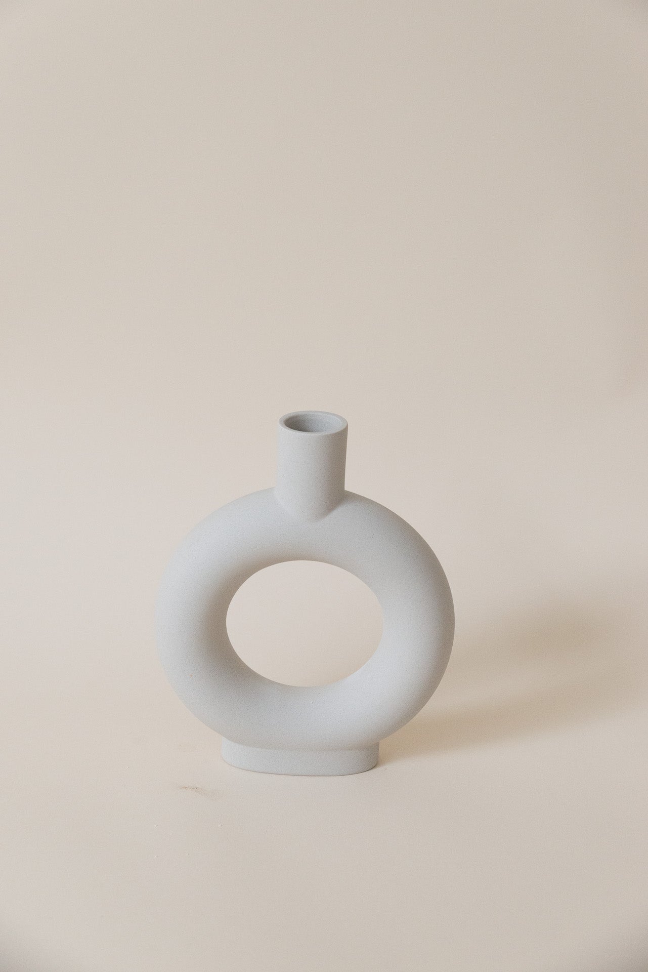 Handgefertigte Keramikvase beige-grau