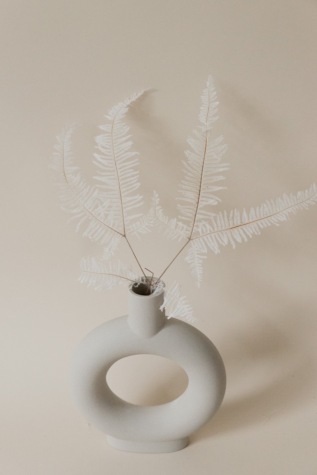 Handgefertigte Keramikvase beige-grau