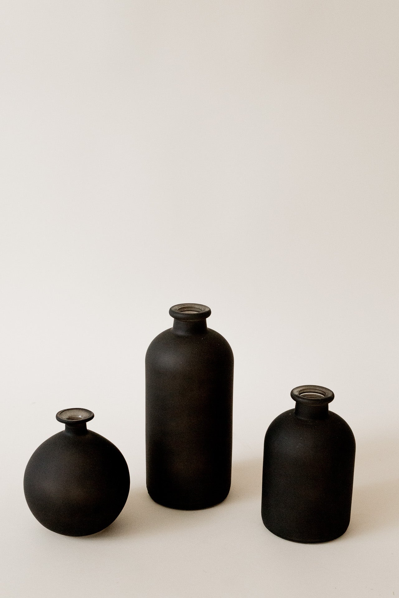 Vase schwarz bauchig