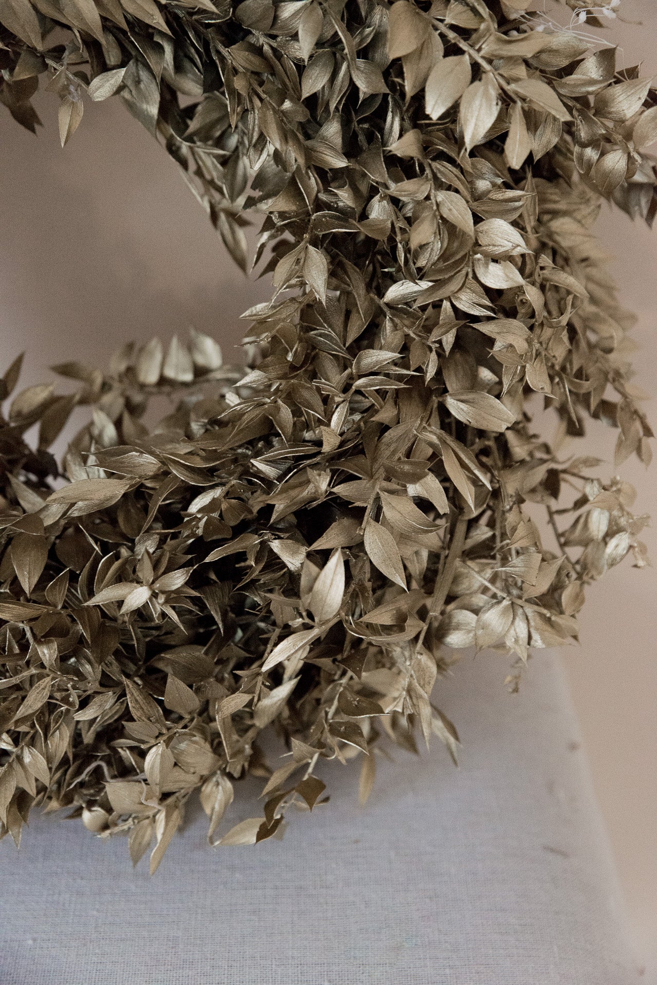 Kranz „golden ruscus“