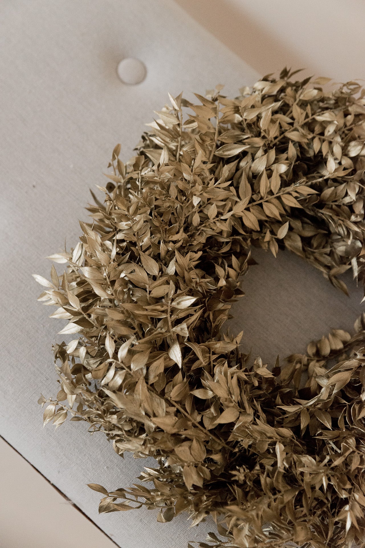 Kranz „golden ruscus“