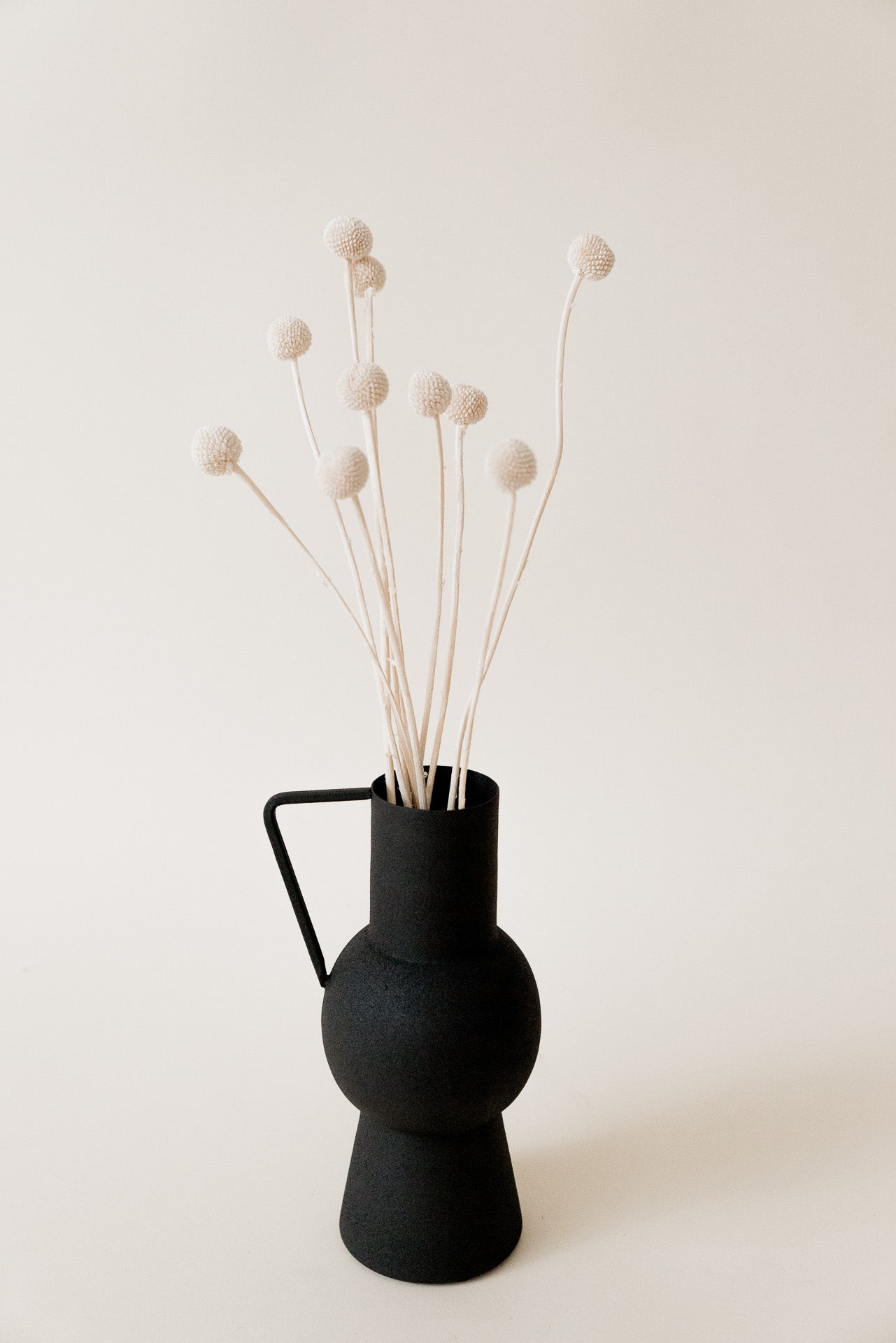 Vase schwarz, modern